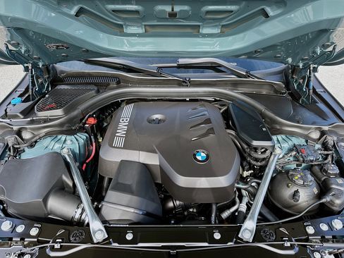 New 2025 BMW 530i RWD image 27
