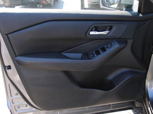 Certified 2024 Nissan Rogue SV AWD/4WD image 14