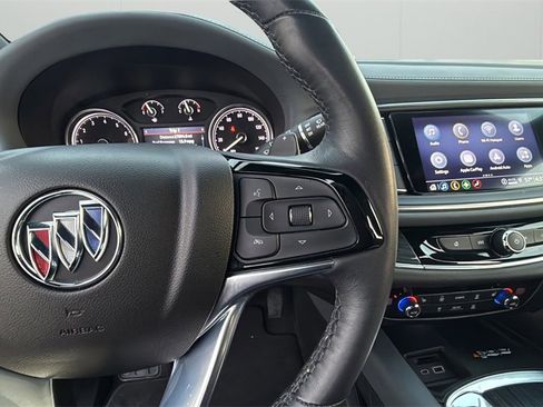 Used 2022 Buick Enclave Essence w/ Sport Touring Edition image 20