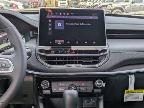 New 2026 Jeep Compass Latitude AWD/4WD image 16