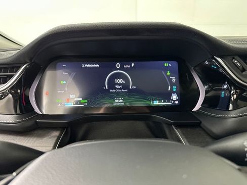 Used 2023 Jeep Grand Cherokee 4WD 4xe w/ Luxury Tech Group II image 17