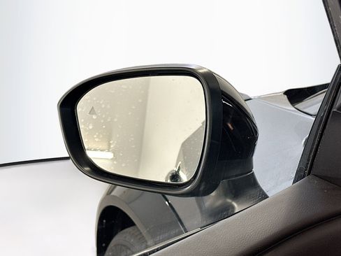 Used 2024 Nissan Ariya AWD image 16