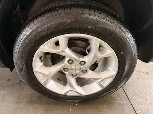 Used 2024 Chevrolet Trax LS w/ LS Convenience Package FWD image 10