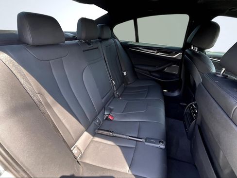 Used 2020 BMW 530i w/ Convenience Package image 27