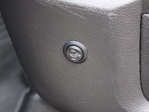 Used 2016 RAM 2500 Tradesman w/ Chrome Appearance Group image 18