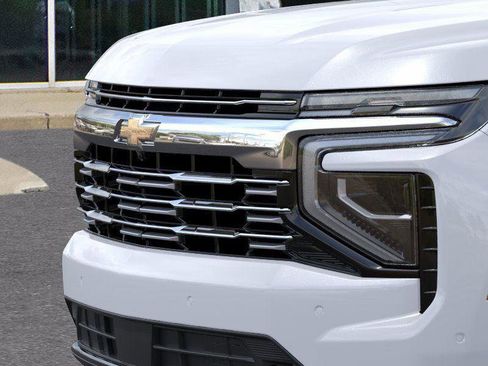 New 2026 Chevrolet Suburban Premier image 13