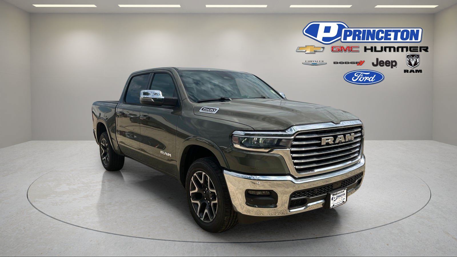 Used 2026 RAM 1500 Laramie AWD/4WD image 1