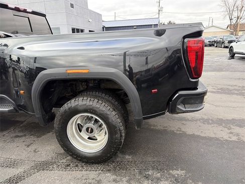 Used 2022 GMC Sierra 3500 Denali w/ Technology Package image 6