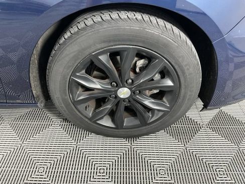 Used 2020 Chevrolet Malibu LT FWD image 18