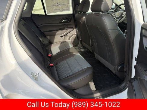 New 2026 Chevrolet Trax LT w/ Driver Confidence Package FWD image 33