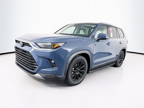New 2026 Toyota Grand Highlander FWD image 3