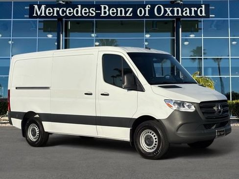 Used 2026 Mercedes-Benz Sprinter 2500 image 2