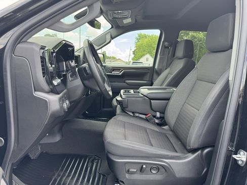 Used 2024 Chevrolet Silverado 1500 RST image 5