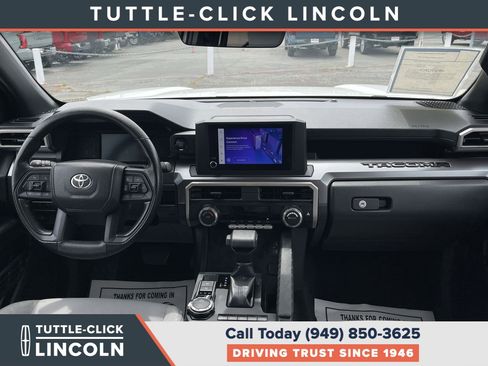 Used 2025 Toyota Tacoma SR5 AWD/4WD image 20