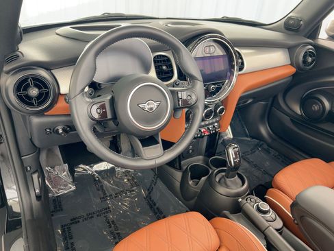 Used 2023 MINI Cooper S image 4