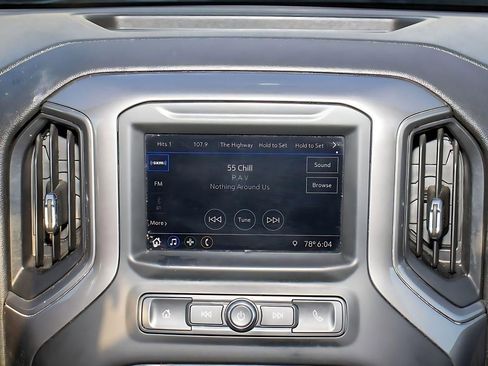 Used 2021 Chevrolet Silverado 1500 Custom AWD/4WD image 21