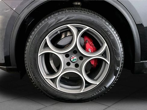 Used 2019 Alfa Romeo Stelvio AWD w/ Cold Weather Package image 11