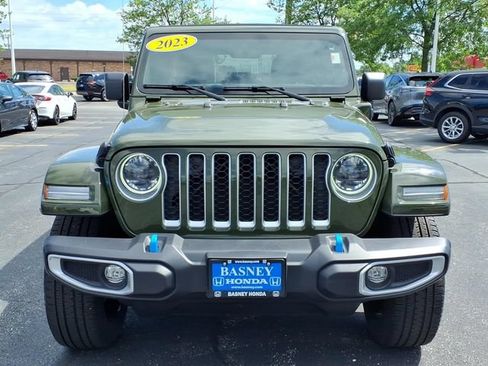 Used 2023 Jeep Wrangler Unlimited Sahara w/ Cold Weather Group AWD/4WD image 2