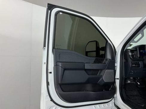 Used 2023 Ford F350 Lariat w/ Camper Package AWD/4WD image 16