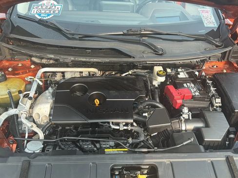 Used 2021 Nissan Rogue Platinum FWD image 41