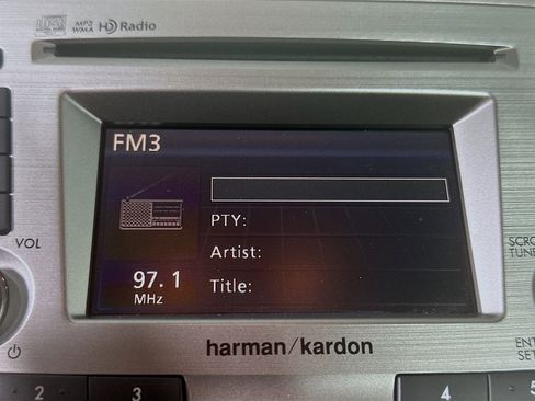 Used 2014 Subaru Legacy 2.5i Limited image 21