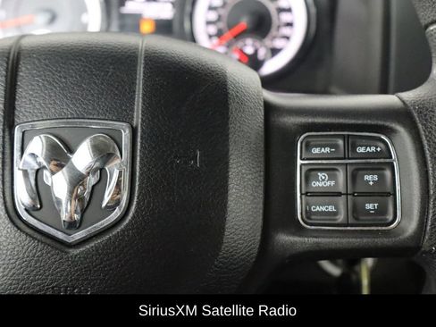 Used 2019 RAM 1500 Express w/ Express Value Package AWD/4WD image 10