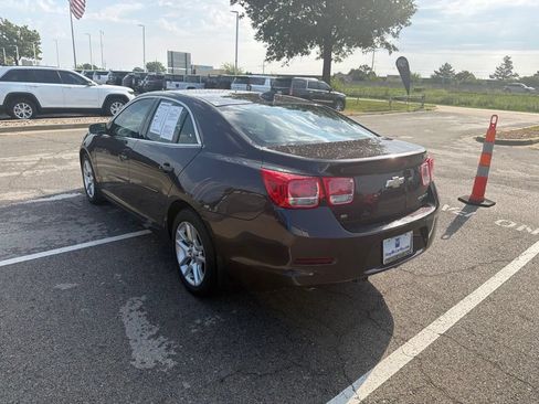 Used 2015 Chevrolet Malibu LT w/ Power Convenience Package FWD image 5