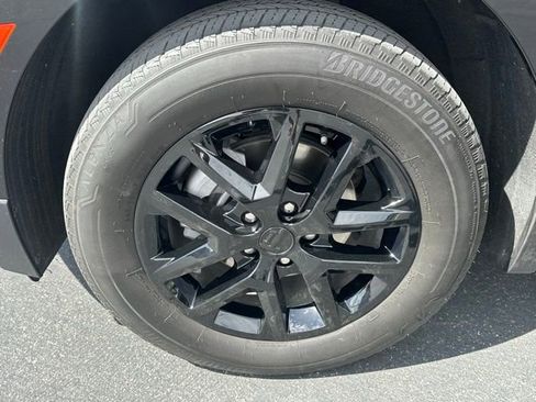 Certified 2023 Chevrolet Equinox LT AWD/4WD image 32