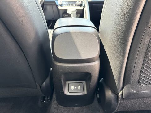 Used 2024 Hyundai Elantra Limited FWD image 51