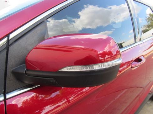 Used 2020 Ford Edge Titanium image 15