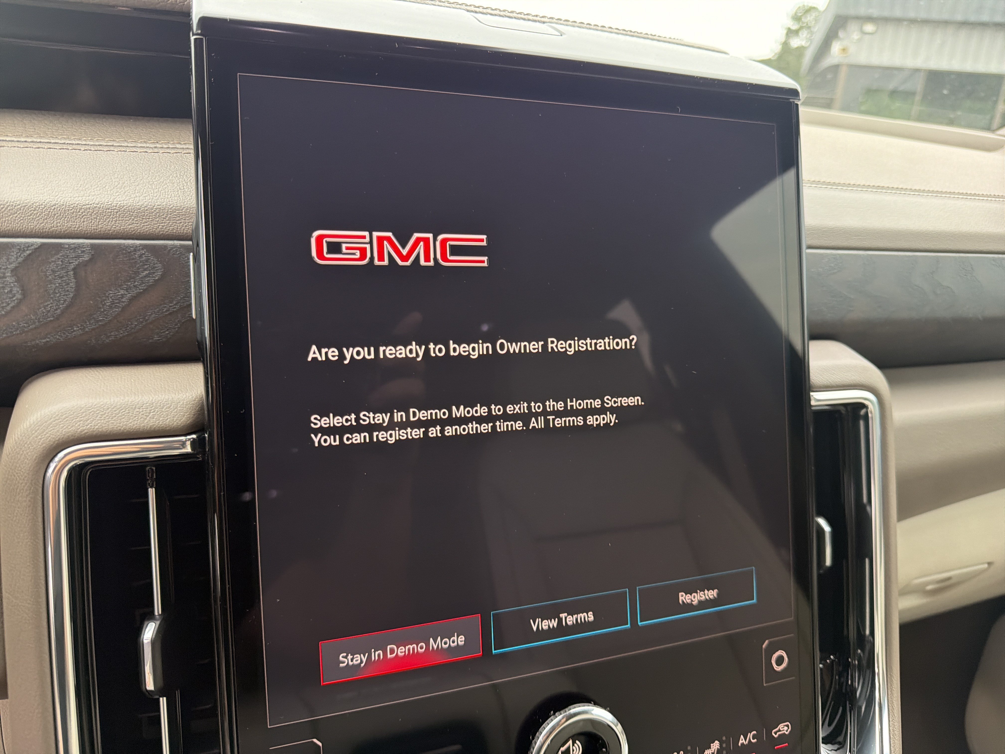New 2026 GMC Yukon Denali w/ Denali Reserve Package AWD/4WD image 25