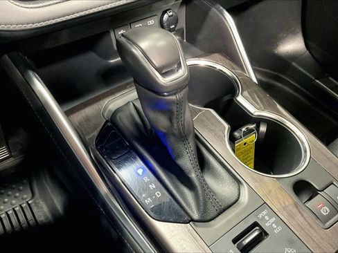 Used 2022 Toyota Highlander Limited image 44