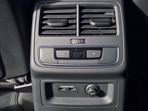 Used 2023 Audi A4 2.0T Premium Plus w/ Premium Plus Package image 19