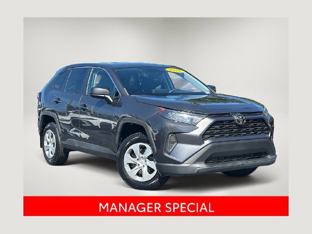 Used 2022 Toyota RAV4 LE FWD image 1