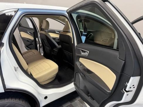 Used 2023 Ford Edge SEL w/ Convenience Package AWD/4WD image 26