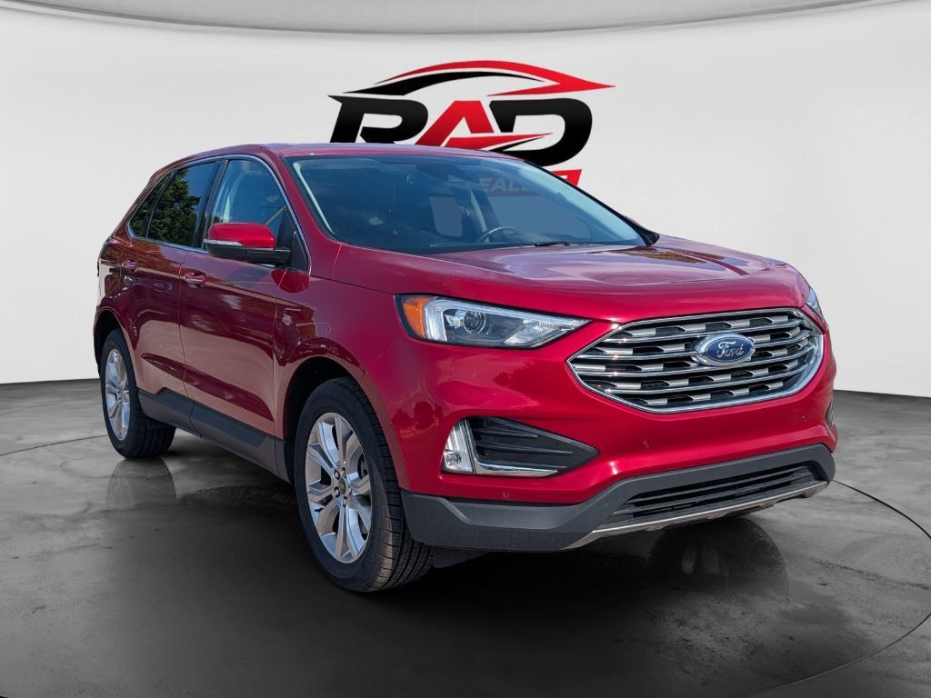 Used 2024 Ford Edge Titanium AWD/4WD image 2