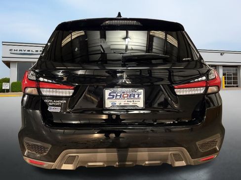 Used 2025 Mitsubishi Outlander Sport ES image 4