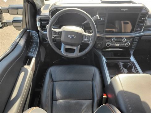 Certified 2025 Ford F250 Lariat w/ Chrome Package image 13