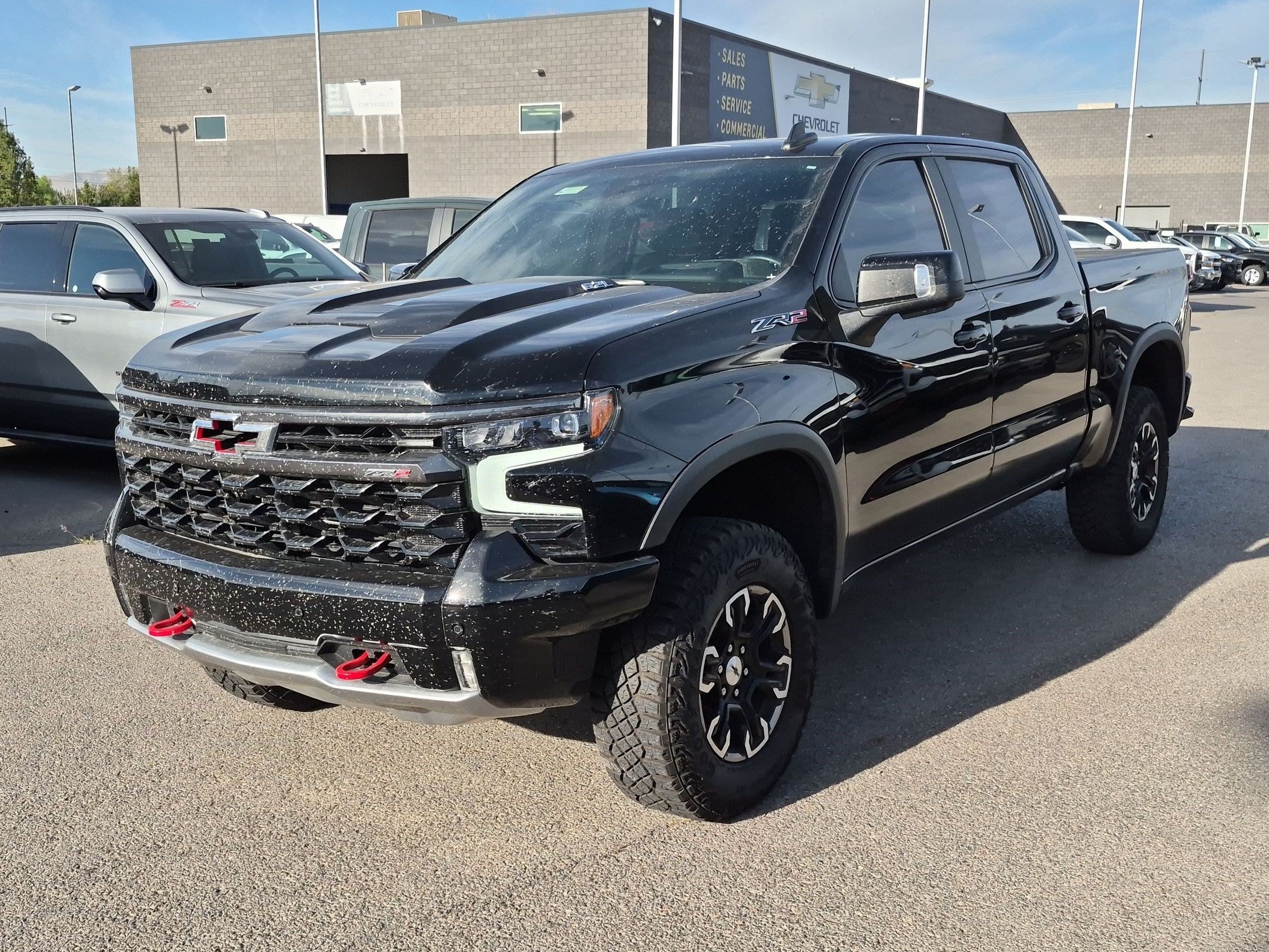 Used 2025 Chevrolet Silverado 1500 ZR2 w/ Technology Package AWD/4WD image 8