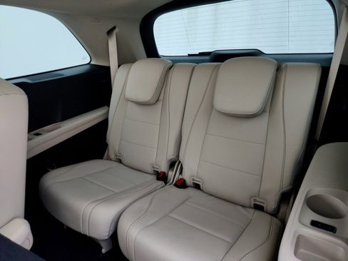 Certified 2023 Mercedes-Benz GLS 450 4MATIC image 28