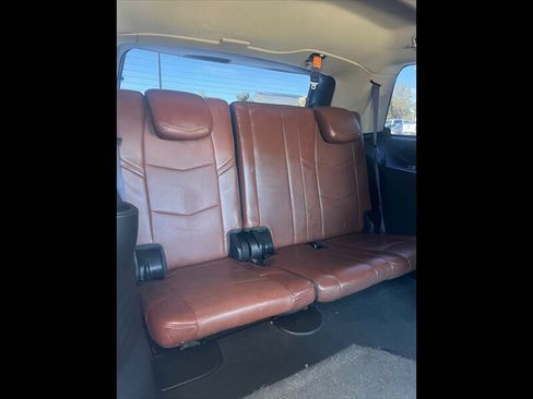 Used 2015 Cadillac Escalade Premium RWD image 26