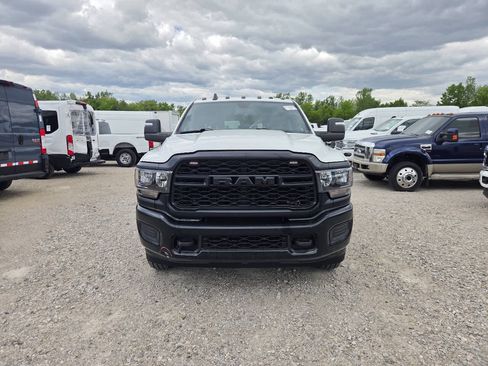Used 2023 RAM 3500 Tradesman w/ Max Tow Package AWD/4WD image 9