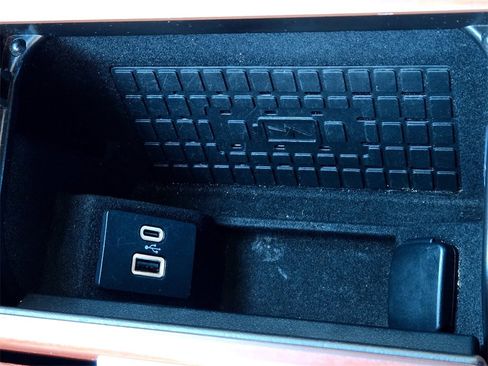 Used 2024 Lincoln Navigator Reserve image 22