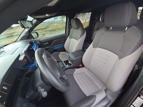 Certified 2025 Toyota Tacoma TRD Off-Road image 14