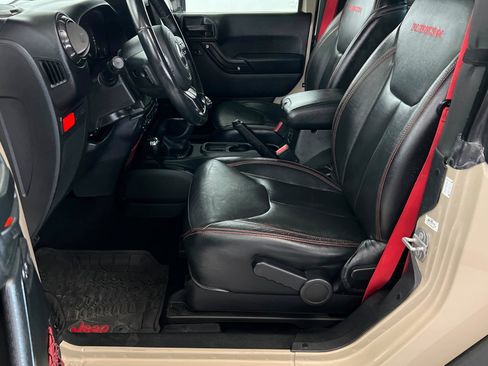 Used 2017 Jeep Wrangler Rubicon AWD/4WD image 18