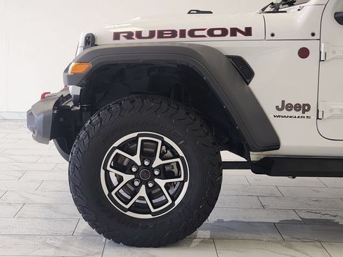 Used 2024 Jeep Wrangler Unlimited Rubicon w/ Safety Group AWD/4WD image 8