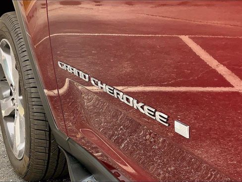 Used 2022 Jeep Grand Cherokee L Limited w/ Trailer Tow Group (B) AWD/4WD image 31