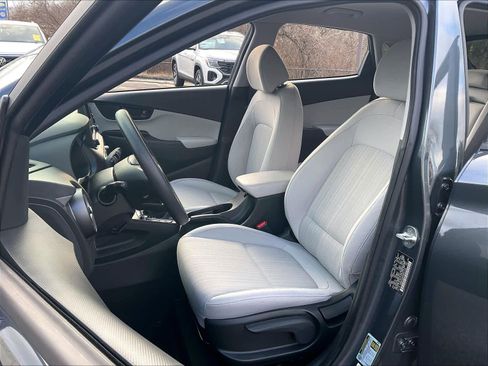 Used 2022 Hyundai Kona SEL w/ Cargo Package image 10