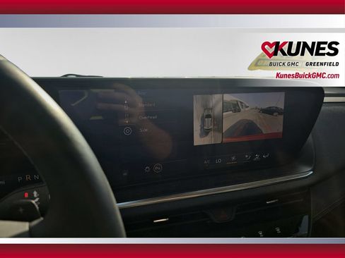 Used 2025 Buick Envision Preferred AWD/4WD image 18