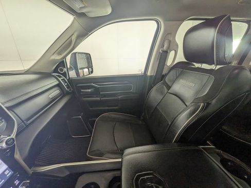 Used 2023 RAM 3500 Laramie AWD/4WD image 27